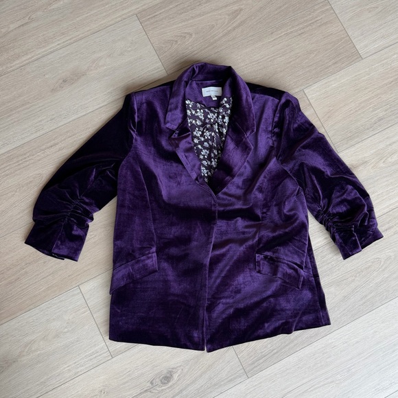 Skies Are Blue Rich Purple Velvet Blazer - Picture 2 of 5